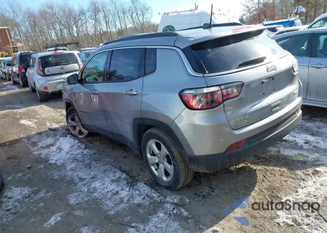 2019 Jeep Compass Latitude 4X4 from USA, damaged, VIN 3C4NJDBB1KT656822